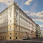 Alqush Downtown Hotel